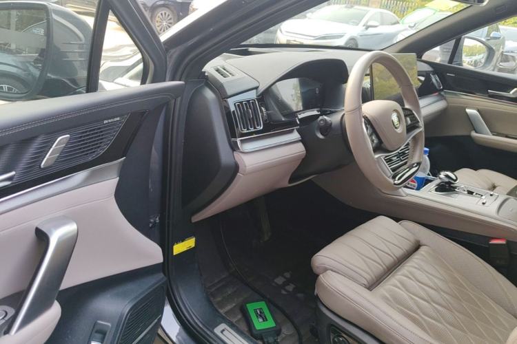 Used BYD Tang New Energy 2024 DM-i Glory Edition 112KM Flagship Model Driver Seat