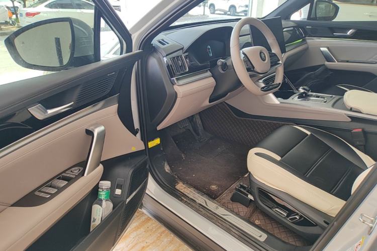 Used BYD Tang New Energy 2024 DM-i Glory Edition 112KM Prestige Model Driver Seat