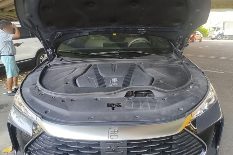 Used BYD Tang New Energy 2024 DM-i Glory Edition 112KM Prestige Model Engine Bay