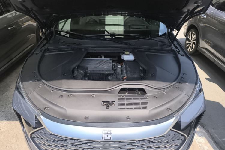 Used BYD Tang New Energy 2024 DM-i Glory Edition 112KM Flagship Model Engine Bay