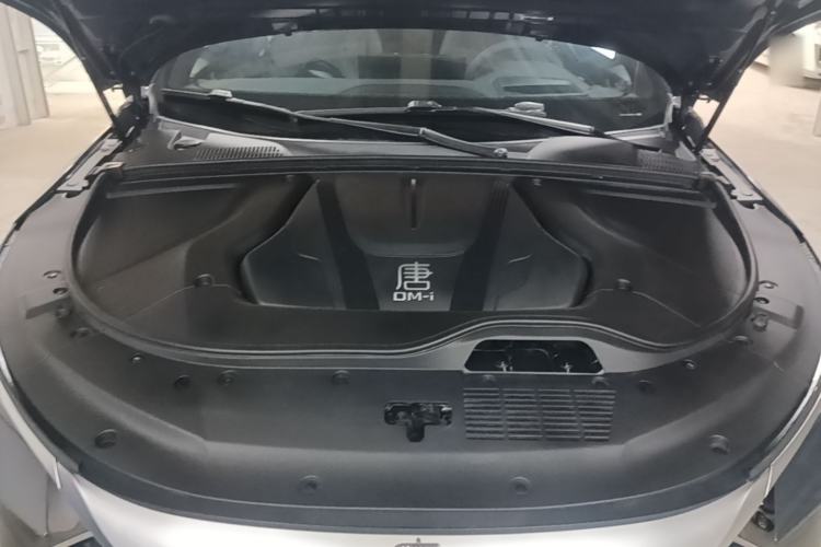 Used BYD Tang New Energy 2024 DM-i Glory Edition 112KM Flagship Model Engine Bay
