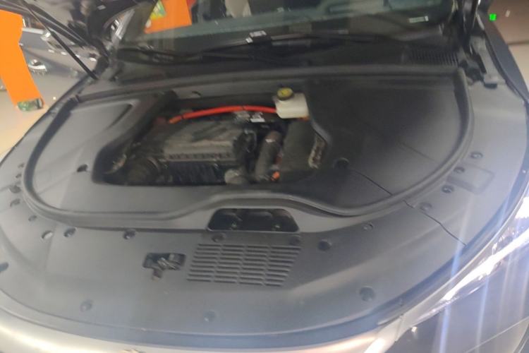 Used BYD Tang New Energy 2024 DM-p Champion Edition 215 km All-Wheel-Drive Flagship Model Engine Bay