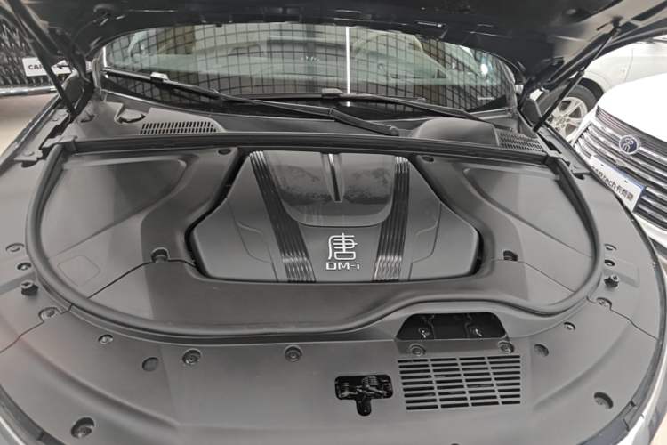 Used BYD Tang New Energy 2024 DM-i Glory Edition 200KM Flagship Model Engine Bay