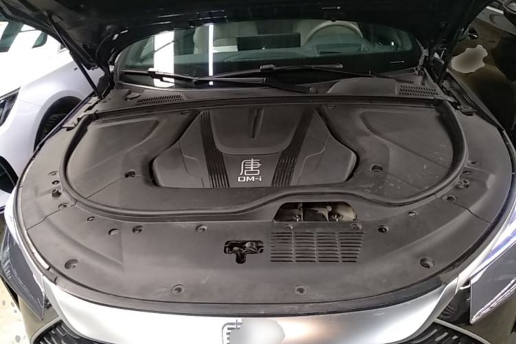 Used BYD Tang New Energy 2024 DM-i Glory Edition 200KM Flagship Model Engine Bay