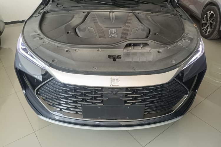 Used BYD Tang New Energy 2024 DM-i Glory Edition 112KM Prestige Model Engine Bay