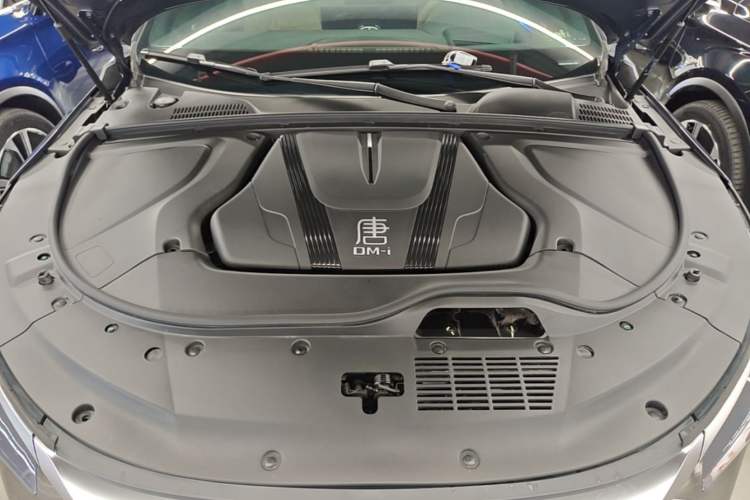 Used BYD Tang New Energy 2024 DM-i Glory Edition 200KM Flagship Model Engine Bay