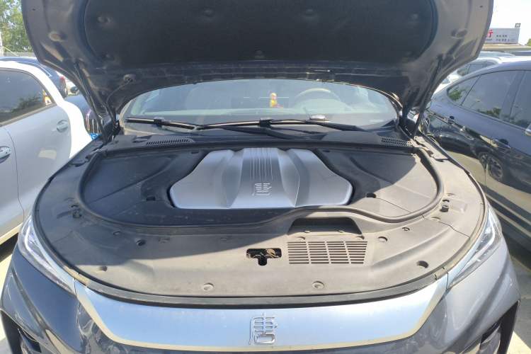 Used BYD Tang New Energy 2024 EV Champion Edition 730KM Deluxe Model Engine Bay