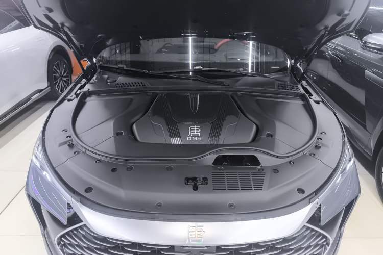 Used BYD Tang New Energy 2024 DM-i Glory Edition 112KM Flagship Model Engine Bay
