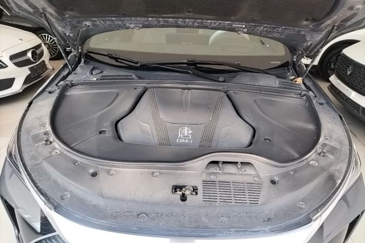 Used BYD Tang New Energy 2024 DM-i Glory Edition 200KM Flagship Model Engine Bay