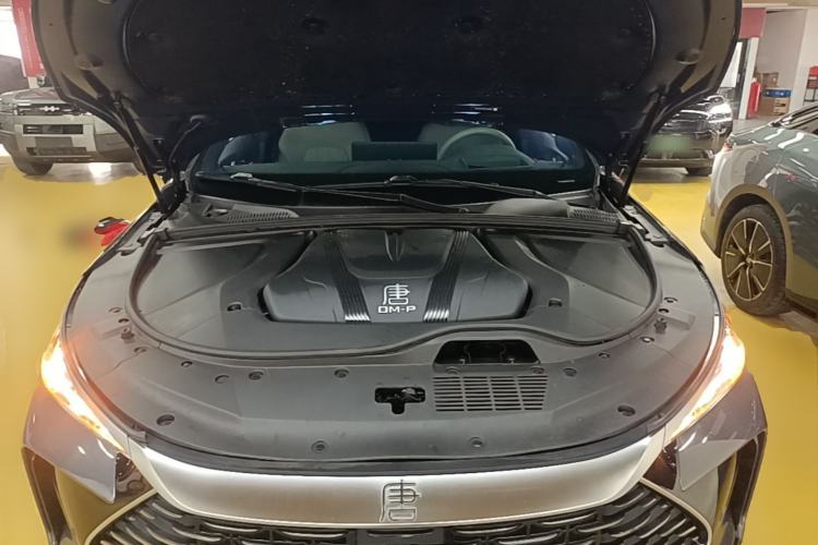 Used BYD Tang New Energy 2024 DM-p Champion Edition 215 km All-Wheel-Drive Flagship Model Engine Bay