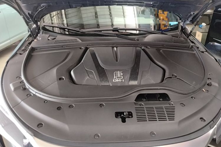 Used BYD Tang New Energy 2024 DM-i Glory Edition 112KM Prestige Model Engine Bay