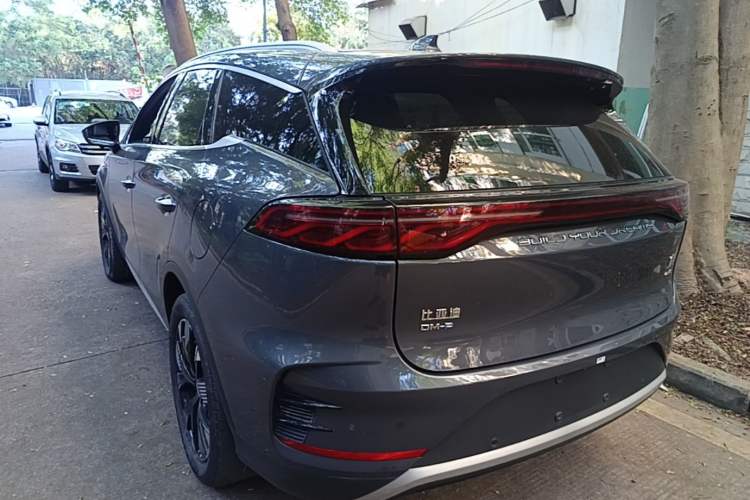 Used BYD Tang New Energy 2024 DM-p Champion Edition 215 km All-Wheel-Drive Flagship Model Exterior 2