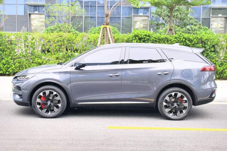 Used BYD Tang New Energy 2024 EV Champion Edition 730KM Deluxe Model Exterior 3