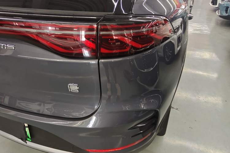 Used BYD Tang New Energy 2024 DM-i Glory Edition 112KM Flagship Model Exterior 3