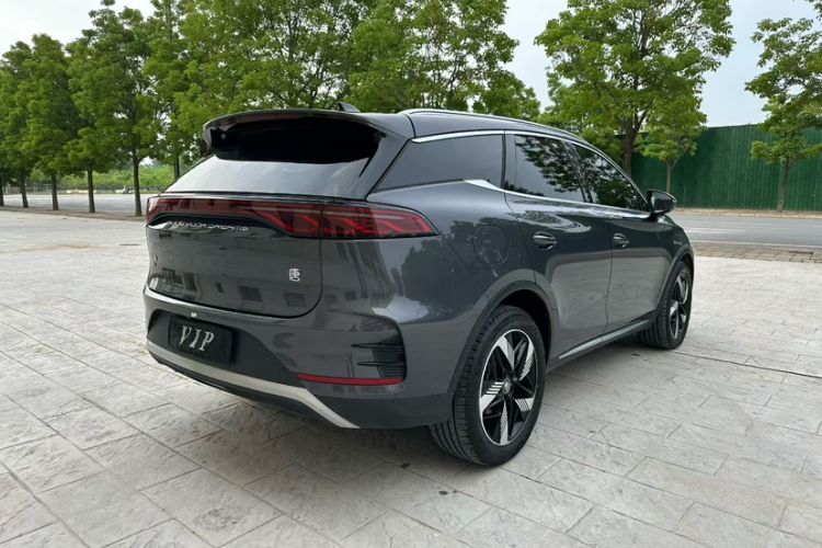 Used BYD Tang New Energy 2024 DM-i Glory Edition 112KM Prestige Model Exterior 5