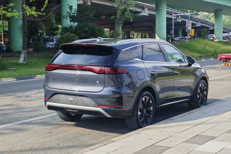 Used BYD Tang New Energy 2024 DM-p Champion Edition 215 km All-Wheel-Drive Flagship Model Exterior 6