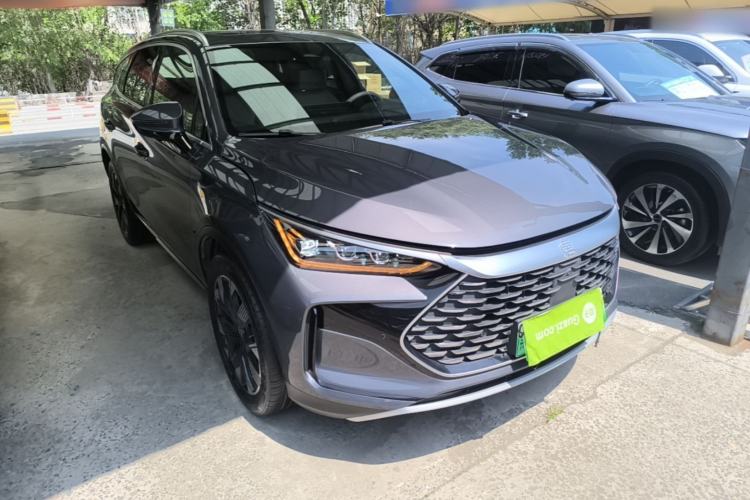 Used BYD Tang New Energy 2024 DM-i Glory Edition 112KM Flagship Model Front Right 45 Deg