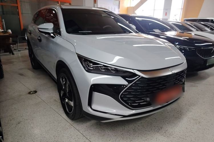 Used BYD Tang New Energy 2024 DM-i Glory Edition 112KM Prestige Model Front Right 45 Deg