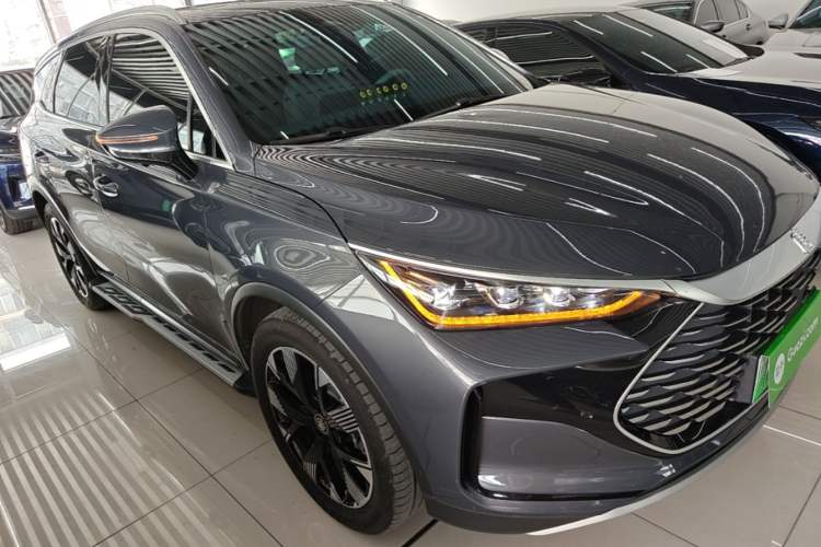 Used BYD Tang New Energy 2024 DM-i Glory Edition 112KM Flagship Model Front Right 45 Deg