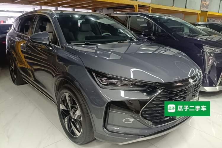 Used BYD Tang New Energy 2024 DM-i Glory Edition 112KM Prestige Model Front Right 45 Deg