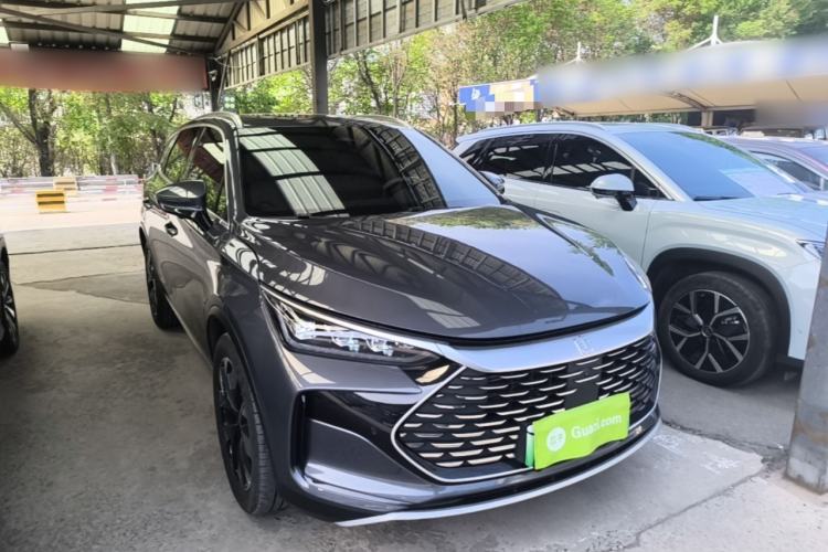 Used BYD Tang New Energy 2024 DM-i Glory Edition 112KM Flagship Model Front Right 45 Deg