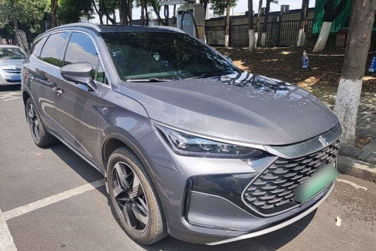 Used BYD Tang New Energy 2024 DM-i Glory Edition 112KM Prestige Model Front Right 45 Deg