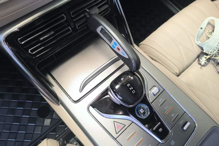 Used BYD Tang New Energy 2024 DM-i Glory Edition 112KM Flagship Model Gear Lever