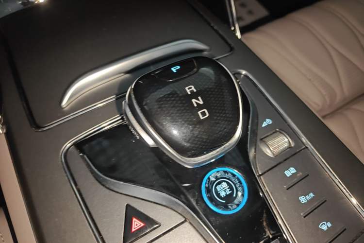 Used BYD Tang New Energy 2024 EV Champion Edition 600KM Deluxe Model Gear Lever