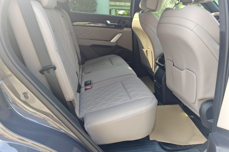 Used BYD Tang New Energy 2024 DM-p Champion Edition 215 km All-Wheel-Drive Flagship Model Interior 4