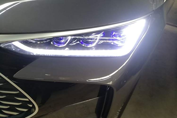 Used BYD Tang New Energy 2024 DM-i Glory Edition 200KM Flagship Model Left Front Headlight