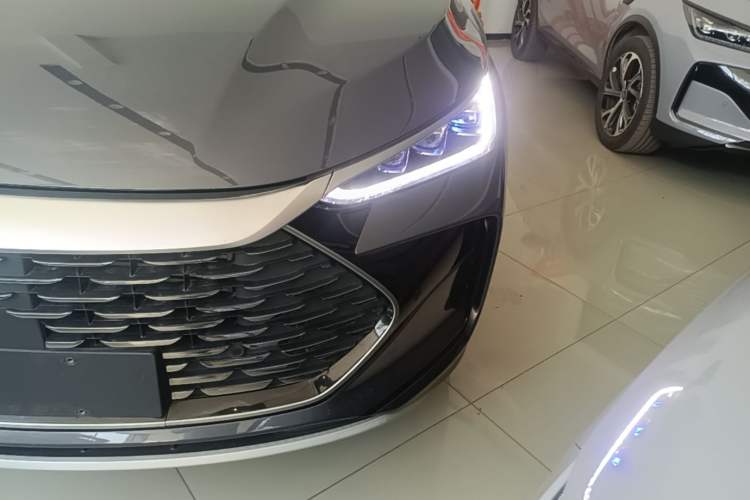 Used BYD Tang New Energy 2024 DM-i Glory Edition 112KM Prestige Model Left Front Headlight