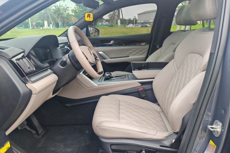 Used BYD Tang New Energy 2024 DM-i Glory Edition 112KM Prestige Model Left Front Seat