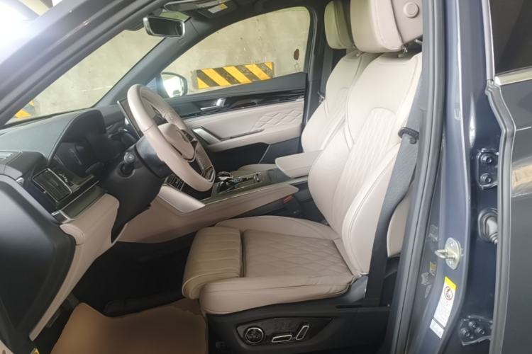 Used BYD Tang New Energy 2024 DM-p Champion Edition 215 km All-Wheel-Drive Flagship Model Left Front Seat