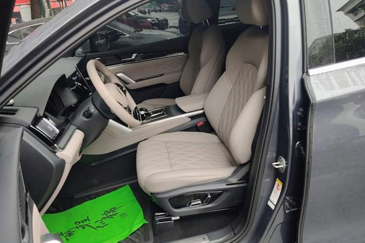 Used BYD Tang New Energy 2024 DM-i Glory Edition 112KM Prestige Model Left Front Seat
