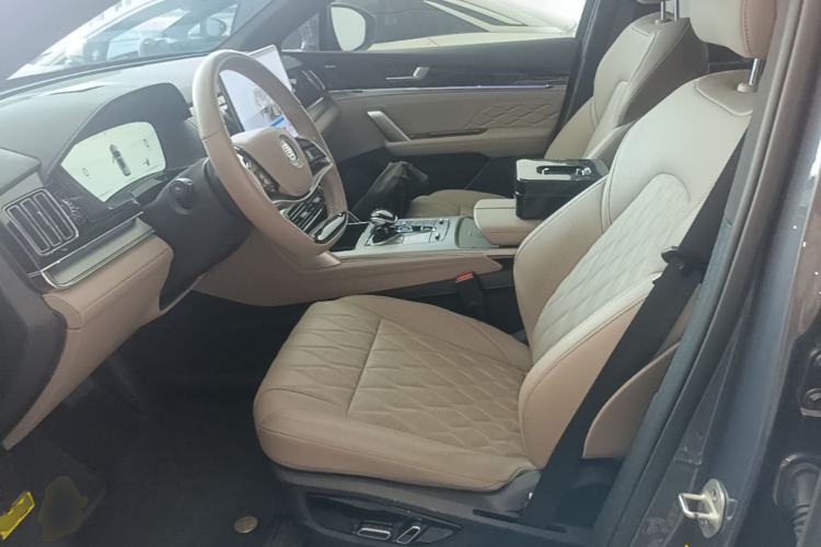 Used BYD Tang New Energy 2024 DM-i Glory Edition 112KM Prestige Model Left Front Seat