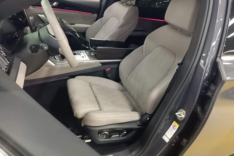Used BYD Tang New Energy 2024 DM-p Champion Edition 215 km All-Wheel-Drive Flagship Model Left Front Seat