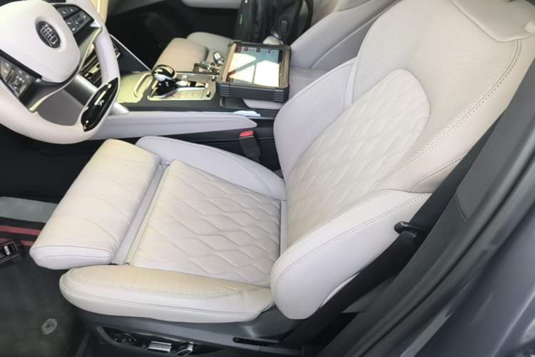 Used BYD Tang New Energy 2024 DM-i Glory Edition 112KM Flagship Model Left Front Seat