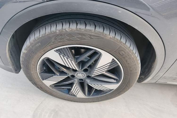 Used BYD Tang New Energy 2024 DM-i Glory Edition 112KM Prestige Model Left Front Wheel Hub