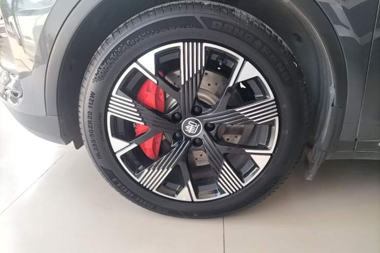 Used BYD Tang New Energy 2024 DM-i Glory Edition 200KM Flagship Model Left Front Wheel Hub