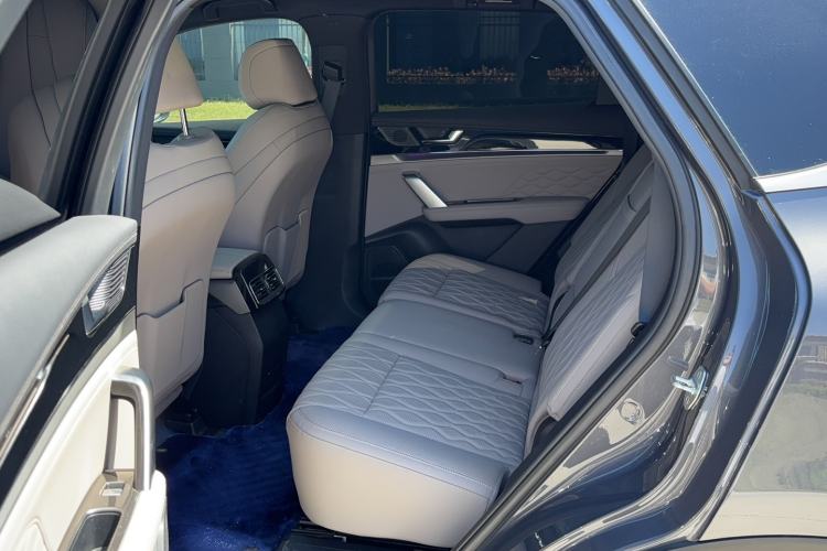 Used BYD Tang New Energy 2024 DM-i Glory Edition 112KM Prestige Model Left Rear Seat