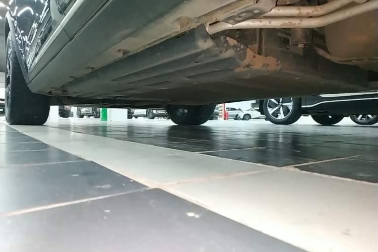 Used BYD Tang New Energy 2024 DM-i Glory Edition 112KM Flagship Model Left Side Sill