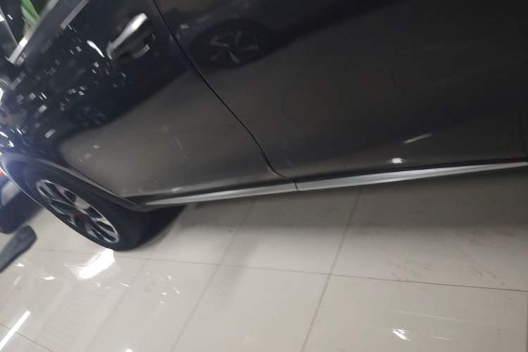 Used BYD Tang New Energy 2024 DM-p Champion Edition 215 km All-Wheel-Drive Flagship Model Left Side Sill