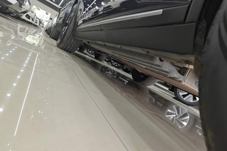 Used BYD Tang New Energy 2024 DM-i Glory Edition 200KM Flagship Model Left Side Sill