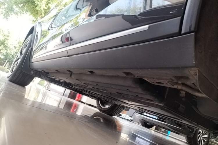 Used BYD Tang New Energy 2024 DM-i Glory Edition 200KM Flagship Model Left Side Sill