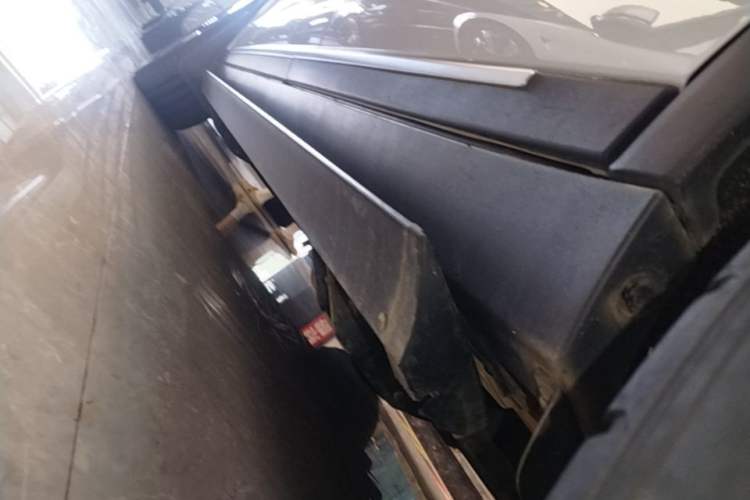 Used BYD Tang New Energy 2024 DM-i Glory Edition 112KM Prestige Model Left Side Sill