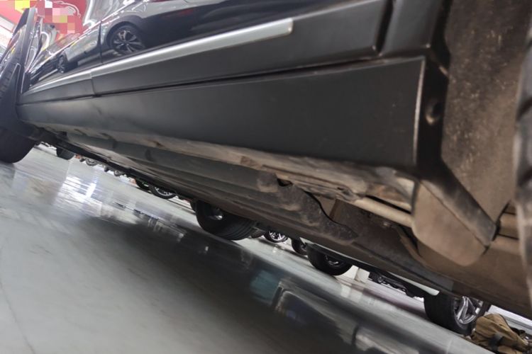 Used BYD Tang New Energy 2024 DM-i Glory Edition 112KM Flagship Model Left Side Sill