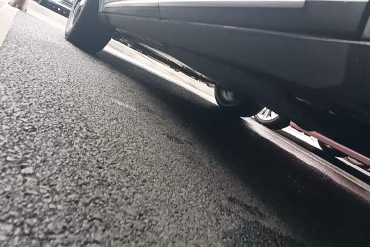 Used BYD Tang New Energy 2024 DM-i Glory Edition 112KM Prestige Model Left Side Sill