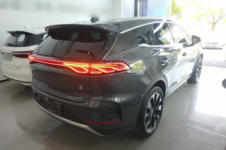 Used BYD Tang New Energy 2024 DM-i Glory Edition 112KM Flagship Model Rear Right 45 Deg