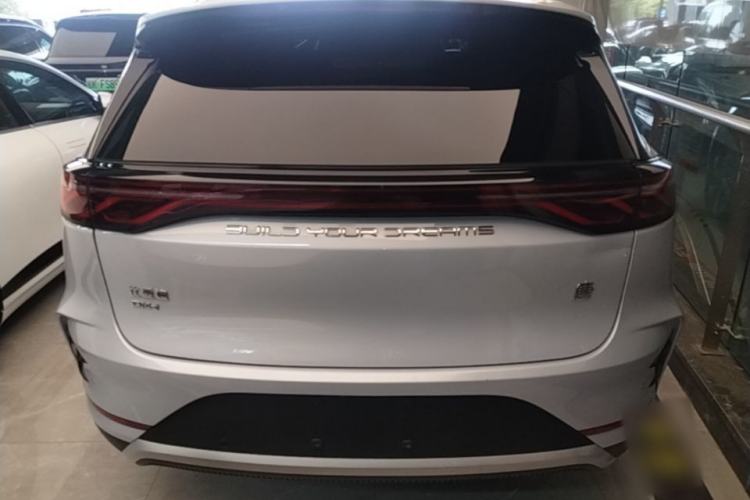 Used BYD Tang New Energy 2024 DM-i Glory Edition 112KM Prestige Model Rear