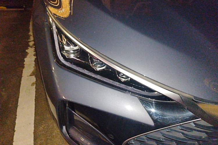 Used BYD Tang New Energy 2024 DM-i Glory Edition 112KM Flagship Model Right Front Headlight